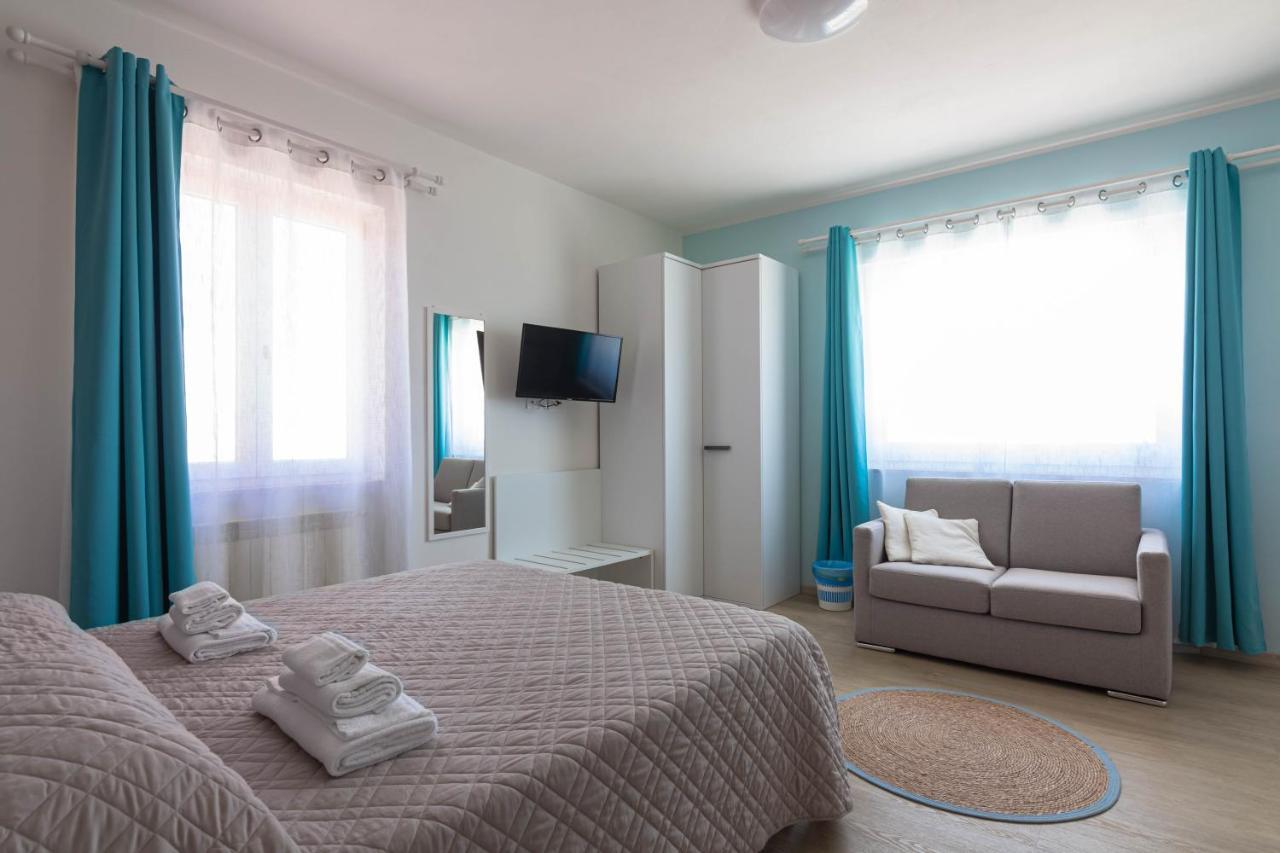 Roccabianca Rooms & Studios 斯廷蒂诺 外观 照片